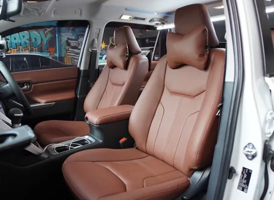Hasil bekleed jok mobil di Surabaya oleh BSM